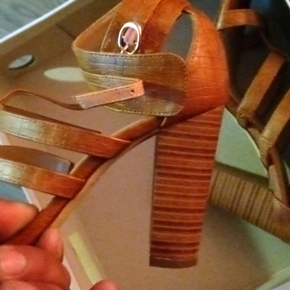 Womens shoes